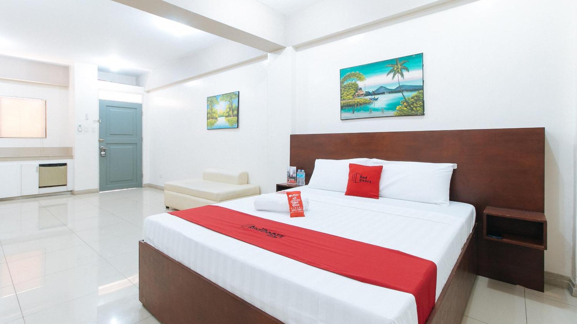 Отель Reddoorz Near Pasay Taft Экстерьер фото