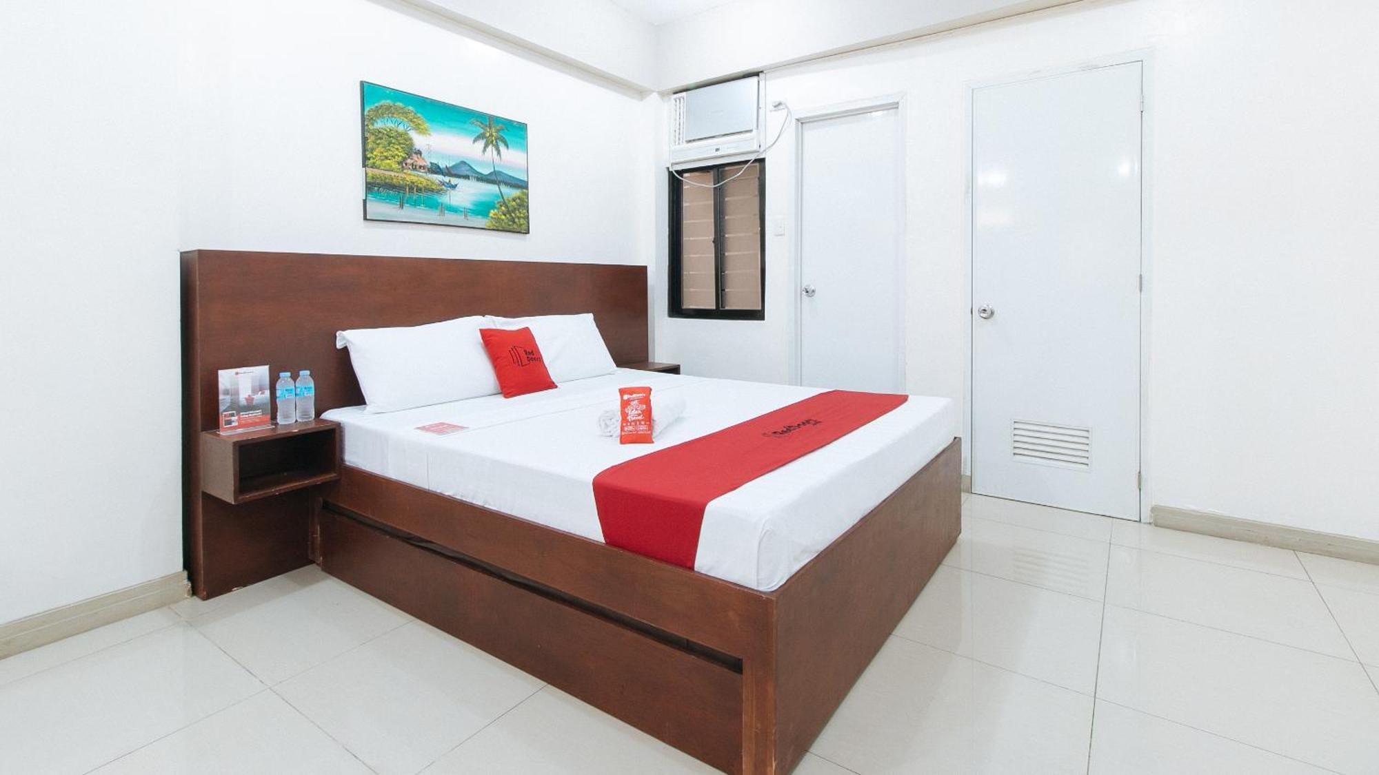 Отель Reddoorz Near Pasay Taft Экстерьер фото