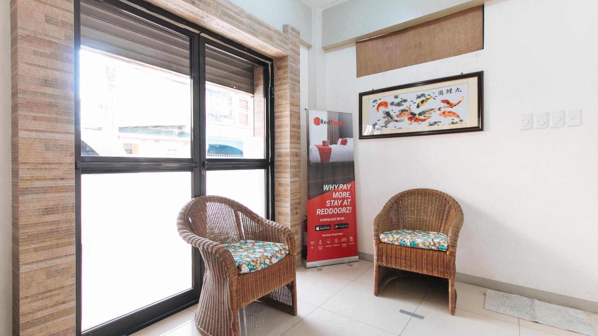 Отель Reddoorz Near Pasay Taft Экстерьер фото